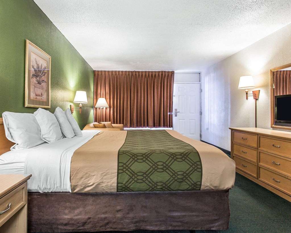 Econo-Lodge Of Conway Bilik gambar