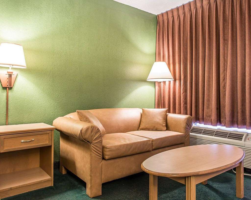Econo-Lodge Of Conway Bilik gambar