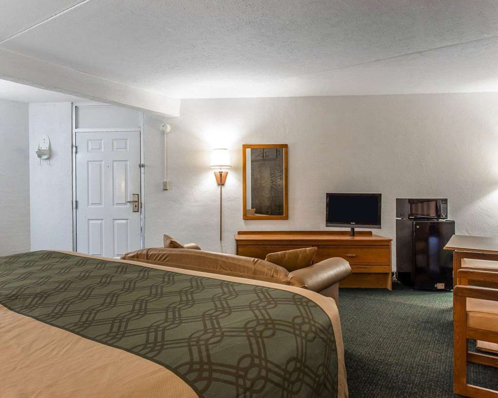 Econo-Lodge Of Conway Bilik gambar